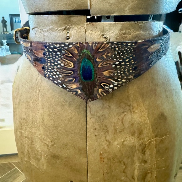Accessories - Vintage Peacock Feather Patterned Belt